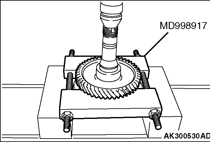 23-OUTPUT SHAFT DISASSEMBLY AND ASSEMBLY